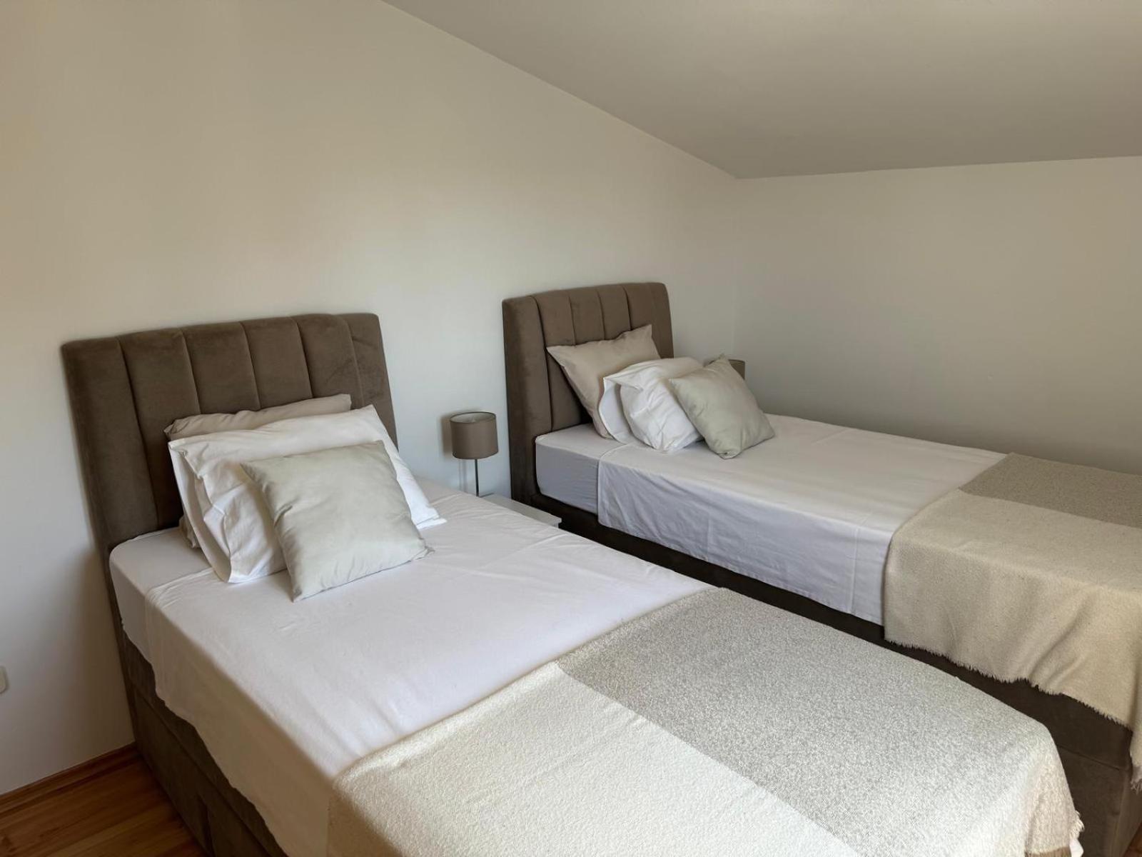 Perla Alba Apartments Tribalj Екстериор снимка