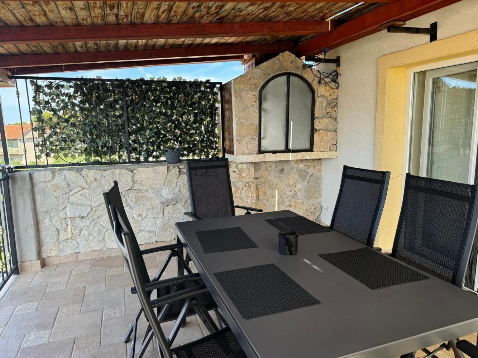 Perla Alba Apartments Tribalj Екстериор снимка